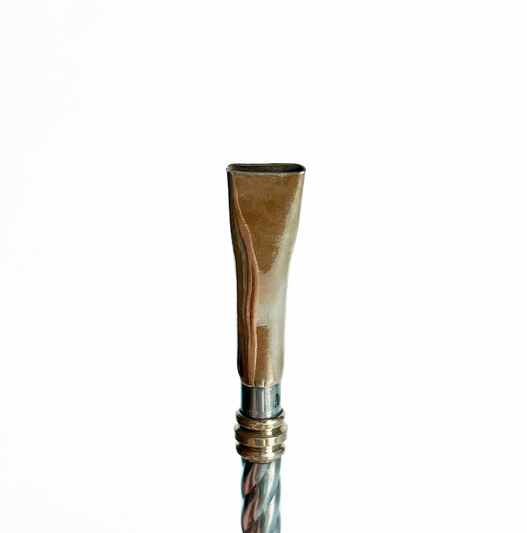 BOMBILLA PICO DE LORO ALPACA Y BRONCE